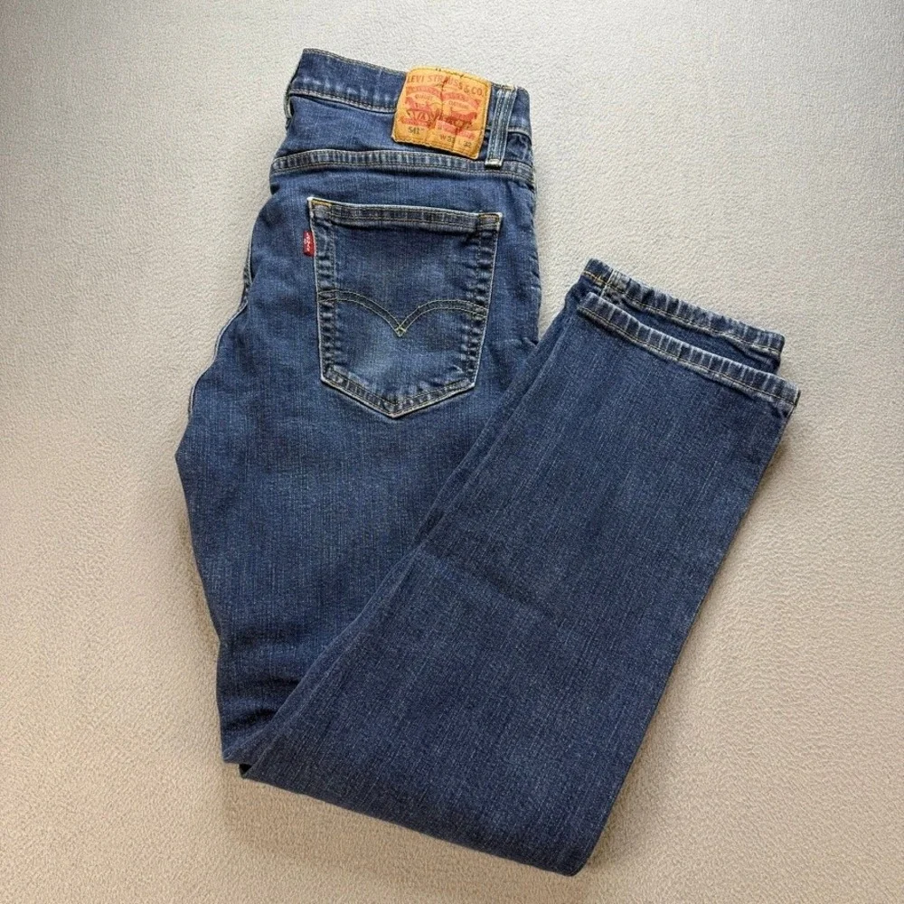 Levis 541 Jeans Athletic Taper Fit 33x32‎ (FIT 31x29) Blue Denim Stretch Cotton